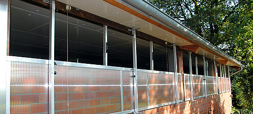 Lubratec lifting window Open Lubratec lifting window on a stable building